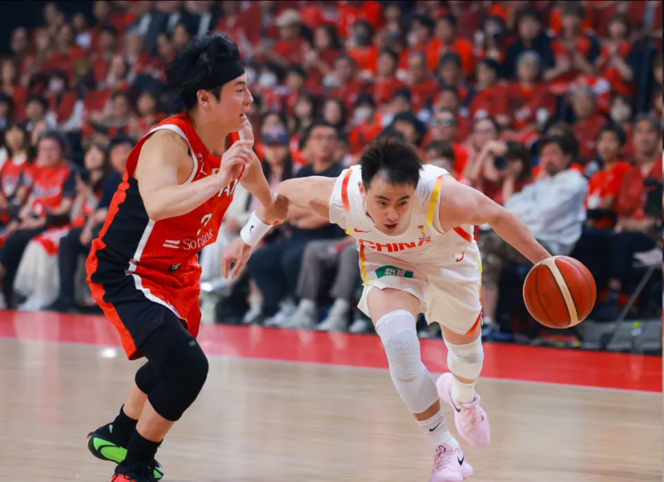 开云体育下载入口-连续2场用三分拯救球队！2战合计27分，郭士强还得继续吃嫡系老本