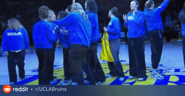 湖人中场搞了个庆功宴，主角却不是自己