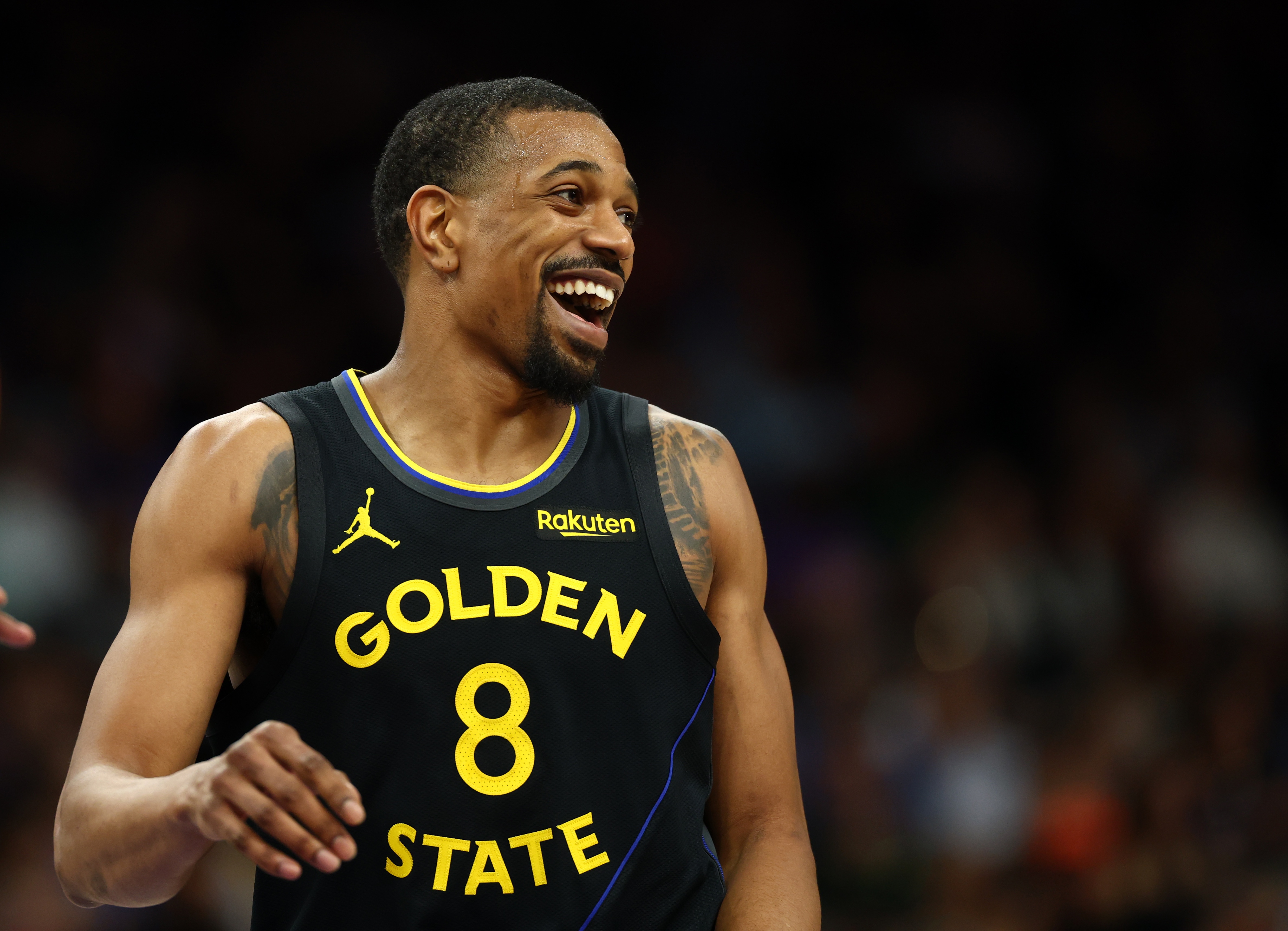 开云体育下载网址-科尔：梅尔顿过去两场的爆发并非巧合 库里回归吸引了大量防守